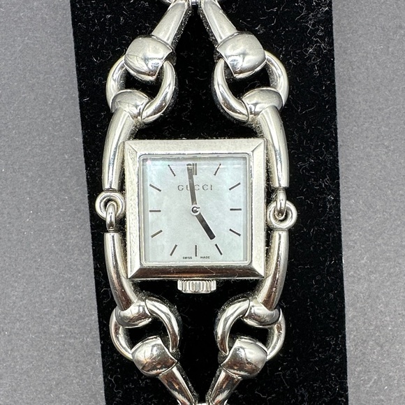 Gucci Silver Women's Watch - Picture 1 of 10